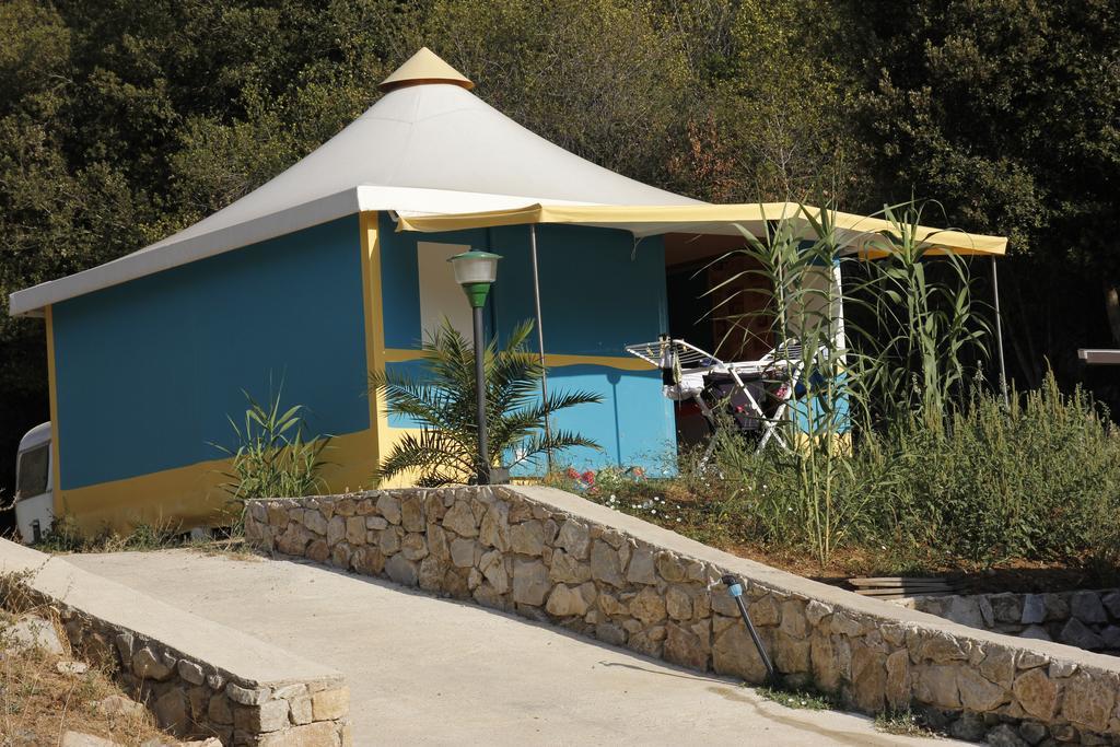 Camping Village Canapai 리오마리나 객실 사진