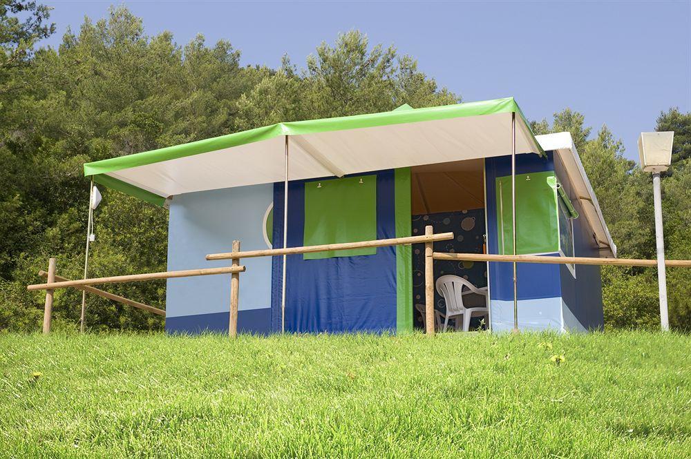 Camping Village Canapai 리오마리나 외부 사진