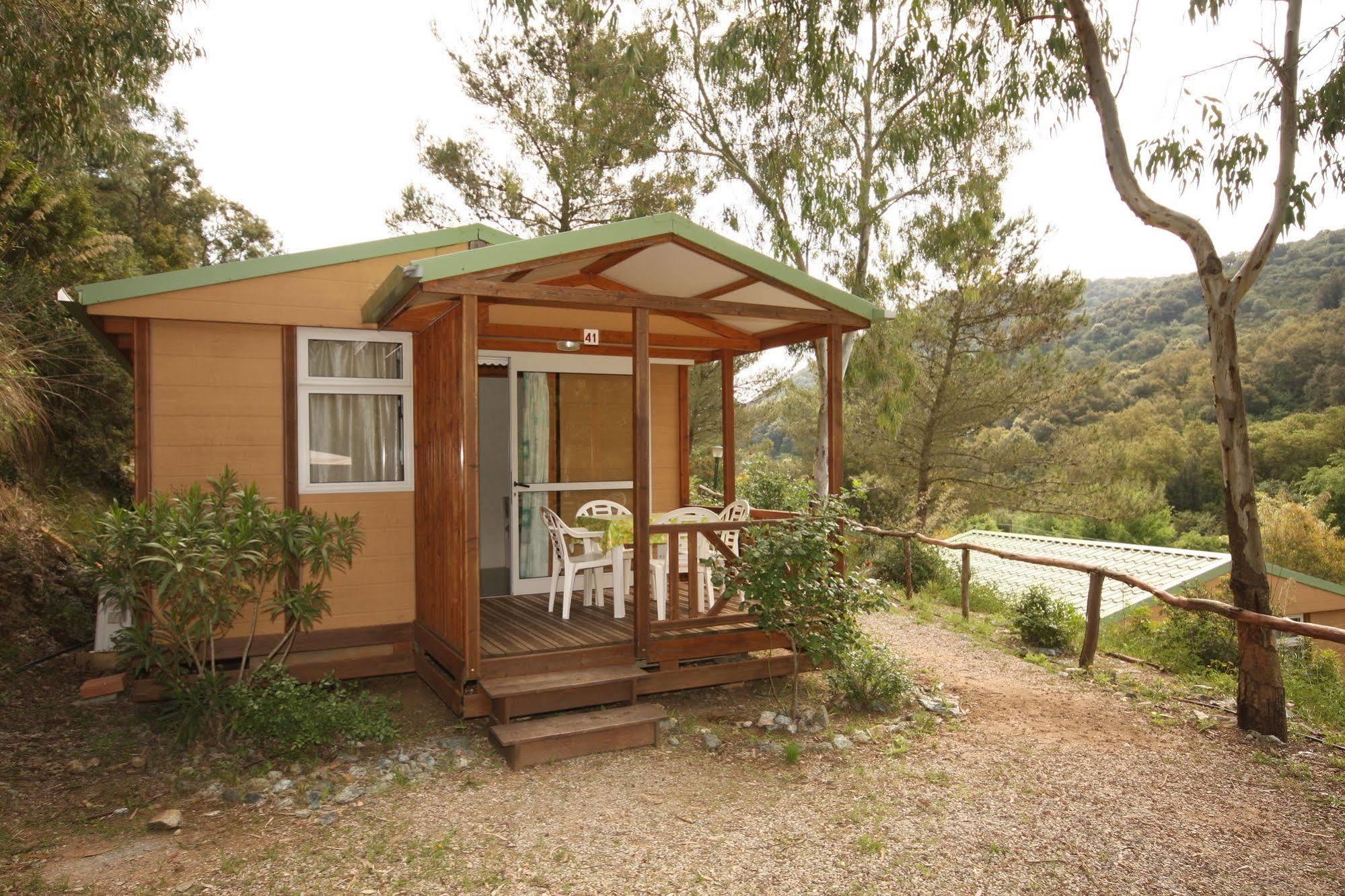 Camping Village Canapai 리오마리나 외부 사진